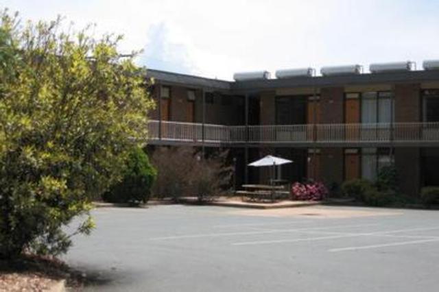 Red Cedars Motel Canberra Eksteriør billede